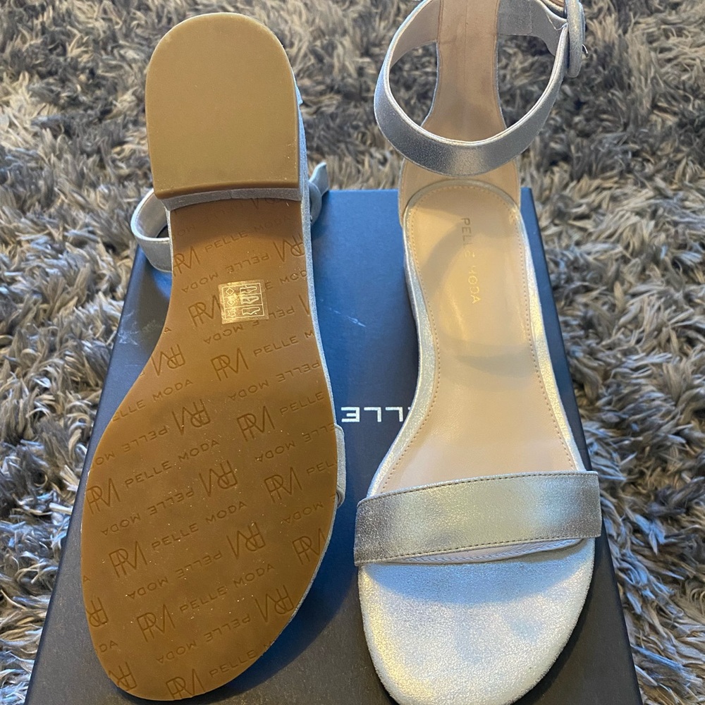 Pelle Moda - Picture 3 of 3